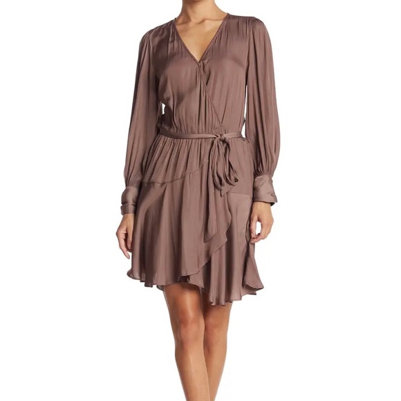 Socialite Dresses & Skirts - 🆕 Socialite Satin Long Sleeve Faux Wrap Dress